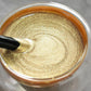 Wetterfeste Goldfarbe auf Wasserbasis