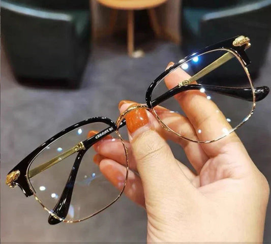 💼Dreifach scharf, einfach brillant: Ihr Büro-Alltag mit TÜV-geprüftem Blaulichtschutz👔Ultra-leichte Anti-Blau-Licht-Lesebrille