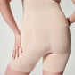 Shorts mit hoher Taille, die bis zur Mitte des Oberschenkels reichen